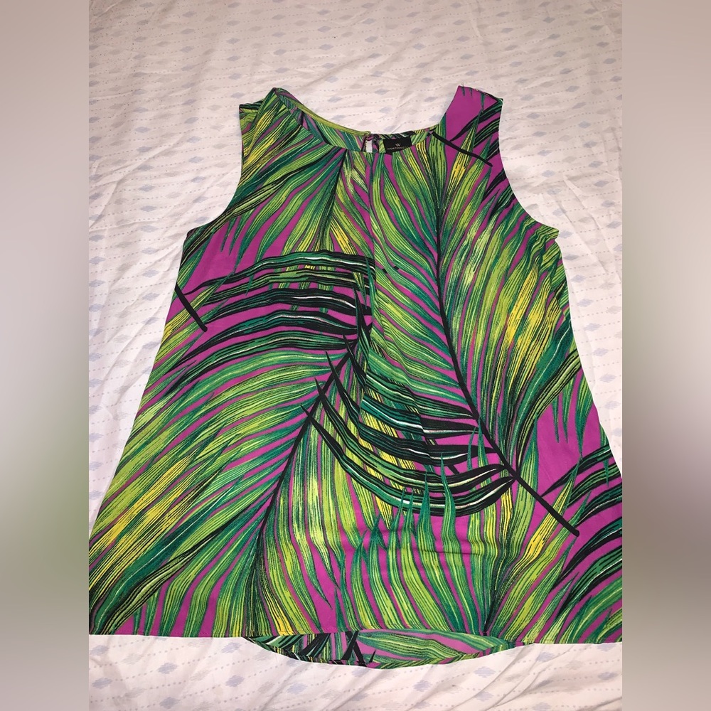 Tropical top